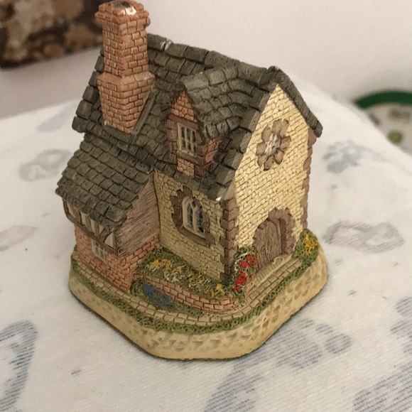 Guy Fawkes by David Winter Cottage - Picture 14 of 14